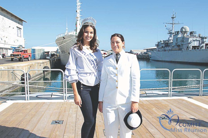 Miss Réunion marraine du bateau militaire Le Champlain