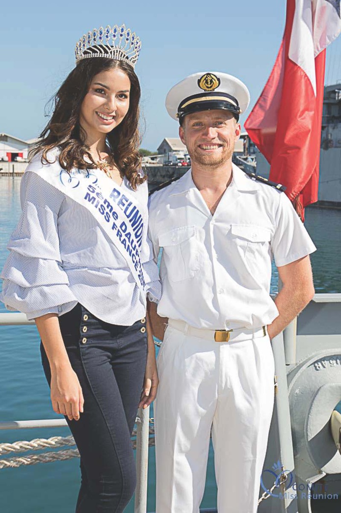 Miss Réunion marraine du bateau militaire Le Champlain