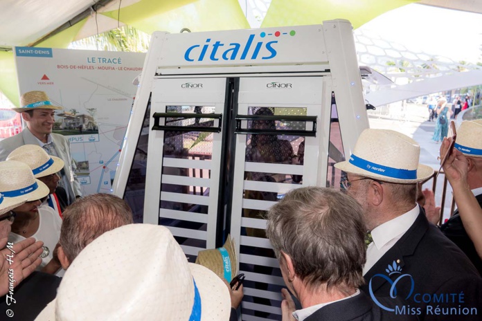 Audrey Chane Pao Kan inaugure la cabine du téléphérique de la Cinor