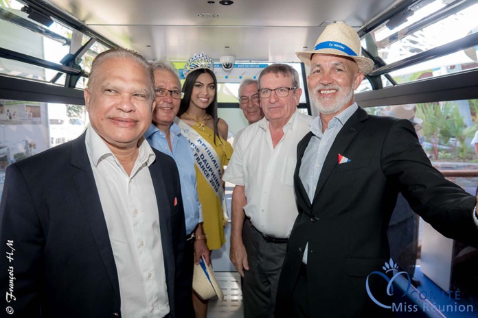 Audrey Chane Pao Kan inaugure la cabine du téléphérique de la Cinor