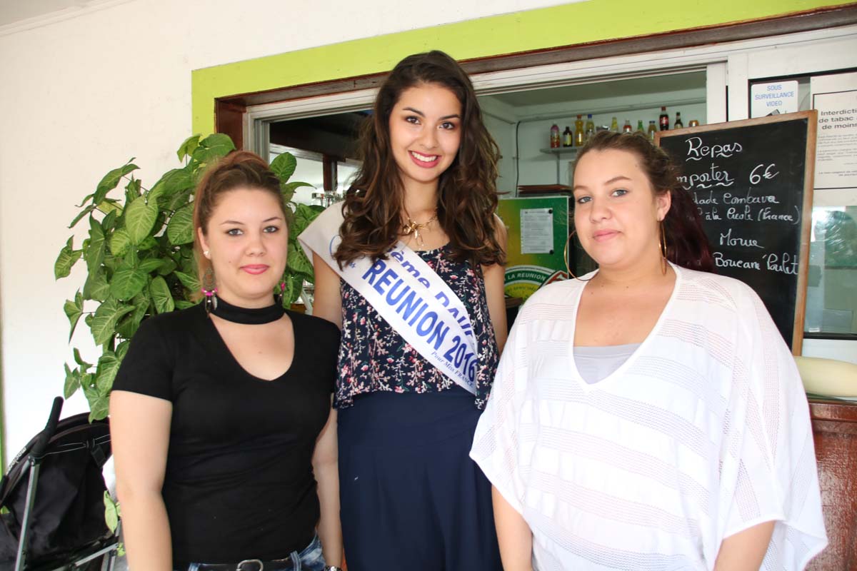 Avec Emilie et Océan Picard du restaurant "Le Royal Palmiste"