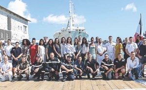 Miss Réunion marraine du bateau militaire Le Champlain